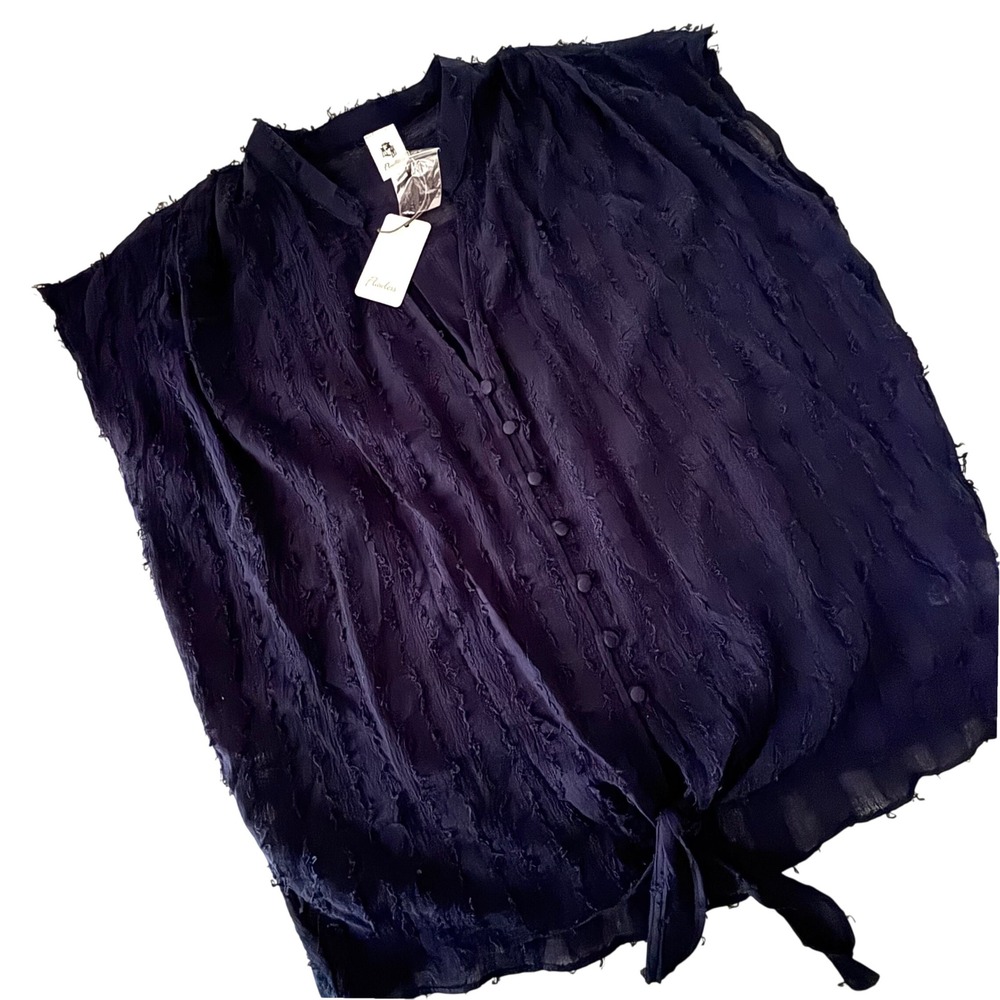 Flawless Brenda Top Navy Textured Blouse Small Eyelash Tie Front Sleeveless NWT